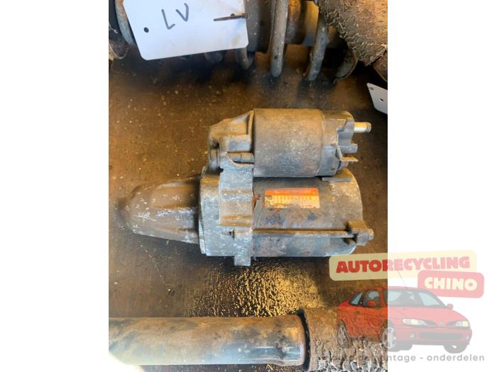Gebruikte Startmotor Daihatsu Sirion/Storia (M1) 1.0 12V DVVT Prijs € 40,00 Margeregeling aangeboden door Autorecycling Chino B.V.