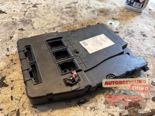 Gebruikte Computer Body Control Renault Megane II (BM/CM) 1.6 16V Autom. Prijs € 50,00 Margeregeling aangeboden door Autorecycling Chino B.V.