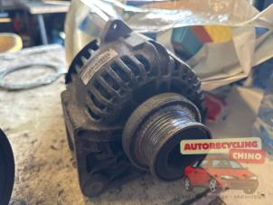 Gebruikte Dynamo Renault Megane II (BM/CM) 1.6 16V Autom. Prijs € 40,00 Margeregeling aangeboden door Autorecycling Chino B.V.