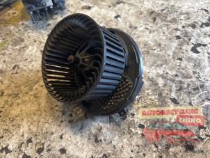 Gebruikte Kachel Ventilatiemotor Volkswagen Golf V (1K1) 1.4 FSI 16V Prijs € 75,00 Margeregeling aangeboden door Autorecycling Chino B.V.
