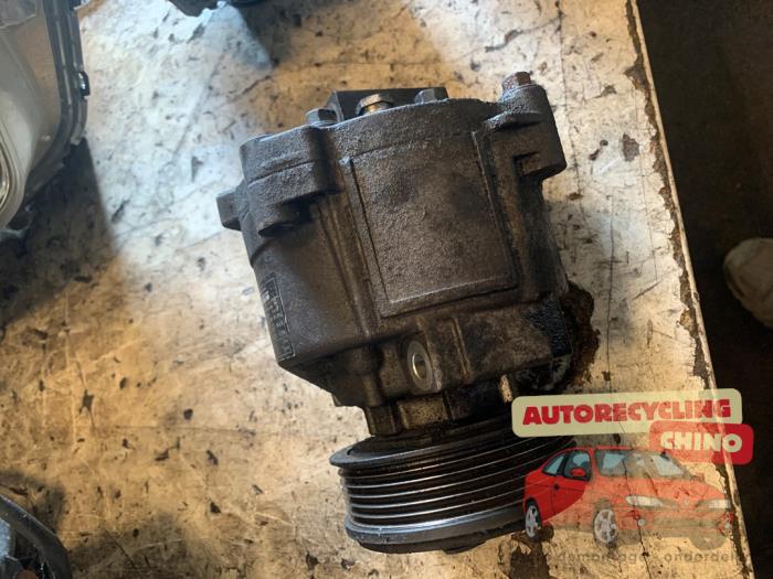 Gebruikte Aircopomp Mitsubishi ASX 1.8 DI-D HP MIVEC 16V Prijs € 75,00 Margeregeling aangeboden door Autorecycling Chino B.V.