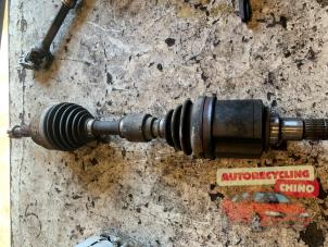 Gebruikte Homokineetas links-voor Mitsubishi ASX 1.8 DI-D HP MIVEC 16V Prijs € 100,00 Margeregeling aangeboden door Autorecycling Chino B.V.