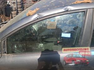 Gebruikte Deurruit 4Deurs links-voor Seat Altea (5P1) 1.2 TSI Prijs € 50,00 Margeregeling aangeboden door Autorecycling Chino B.V.