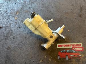 Gebruikte Hoofdremcilinder Citroen C5 III Tourer (RW) 1.6 HDi 16V 115 Prijs € 45,00 Margeregeling aangeboden door Autorecycling Chino B.V.