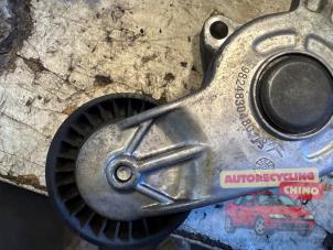 Gebruikte Spanrol Multiriem Citroen C5 III Tourer (RW) 1.6 HDi 16V 115 Prijs € 25,00 Margeregeling aangeboden door Autorecycling Chino B.V.