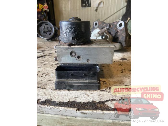 Gebruikte ABS Pomp Volkswagen Transporter T5 1.9 TDi Prijs € 200,00 Margeregeling aangeboden door Autorecycling Chino B.V.