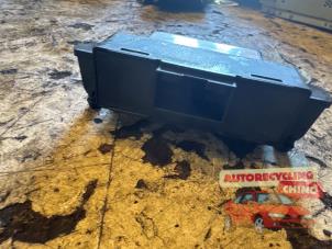 Gebruikte Deur module Volkswagen Polo V (6R) 1.2 TDI 12V BlueMotion Prijs € 25,00 Margeregeling aangeboden door Autorecycling Chino B.V.