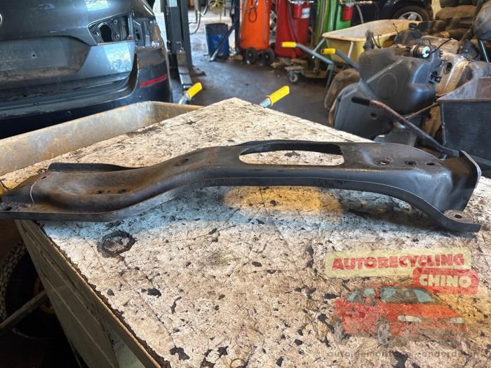 Gebruikte Subframe Renault Clio III (BR/CR) 1.5 dCi FAP Prijs € 40,00 Margeregeling aangeboden door Autorecycling Chino B.V.