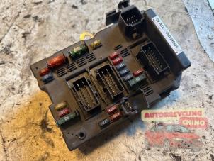 Gebruikte Zekeringkast Citroen C8 (EA/EB) 3.0 V6 24V Prijs € 100,00 Margeregeling aangeboden door Autorecycling Chino B.V.