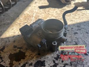 Gebruikte Gasklephuis Peugeot 406 Coupé (8C) 3.0 V6 24V Prijs € 50,00 Margeregeling aangeboden door Autorecycling Chino B.V.