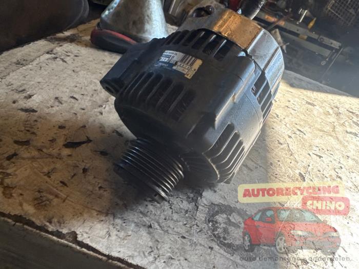 Gebruikte Dynamo Jaguar X-type 3.0 V6 24V Prijs € 75,00 Margeregeling aangeboden door Autorecycling Chino B.V.