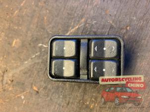 Gebruikte Raam schakelaar elektrisch Opel Zafira (F75) 2.2 DTI 16V Prijs € 25,00 Margeregeling aangeboden door Autorecycling Chino B.V.