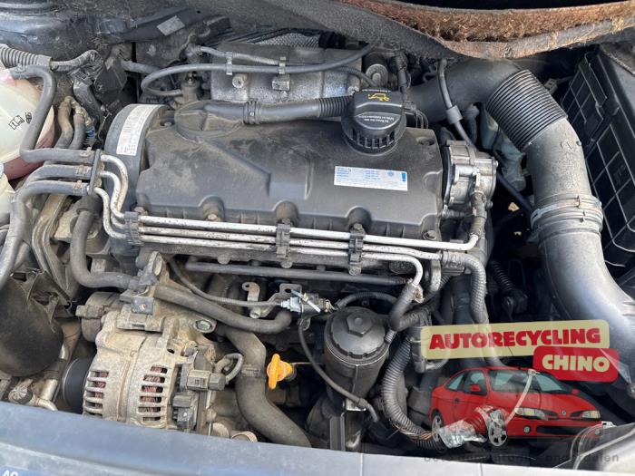 Gebruikte Motor Volkswagen Caddy Combi III (2KB,2KJ) 2.0 SDI Prijs € 450,00 Margeregeling aangeboden door Autorecycling Chino B.V.
