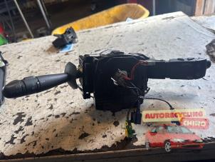 Gebruikte Licht + Raw Schakelaar Renault Vel Satis (BJ) 3.5 V6 24V Autom. Prijs € 50,00 Margeregeling aangeboden door Autorecycling Chino B.V.