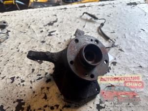 Gebruikte Asschenkel rechts-voor Renault Vel Satis (BJ) 3.5 V6 24V Autom. Prijs € 50,00 Margeregeling aangeboden door Autorecycling Chino B.V.