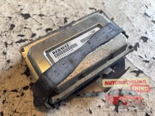 Gebruikte Computer Motormanagement Renault Vel Satis (BJ) 3.5 V6 24V Autom. Prijs € 50,00 Margeregeling aangeboden door Autorecycling Chino B.V.