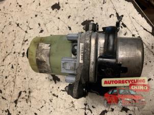 Gebruikte Servopomp Ford C-Max (DM2) 1.8 16V Prijs € 75,00 Margeregeling aangeboden door Autorecycling Chino B.V.