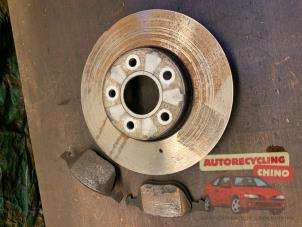 Gebruikte Remschijf voor Ford C-Max (DM2) 1.8 16V Prijs € 20,00 Margeregeling aangeboden door Autorecycling Chino B.V.