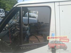 Gebruikte Deurruit 2Deurs links Ford Transit 2.2 TDCi 16V Prijs € 45,00 Margeregeling aangeboden door Autorecycling Chino B.V.