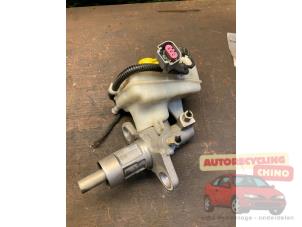Gebruikte Hoofdremcilinder Opel Astra J Sports Tourer (PD8/PE8/PF8) 2.0 CDTI 16V 165 Prijs € 25,00 Margeregeling aangeboden door Autorecycling Chino B.V.