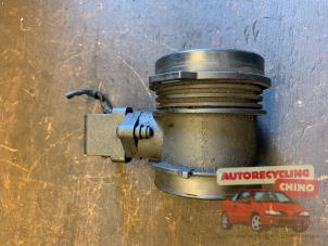 Gebruikte Luchtmassameter Mercedes E (W210) 3.2 E-320 V6 18V Prijs € 50,00 Margeregeling aangeboden door Autorecycling Chino B.V.