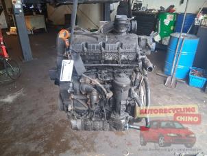 Gebruikte Motor Volkswagen Transporter T5 1.9 TDi Prijs € 700,00 Margeregeling aangeboden door Autorecycling Chino B.V.