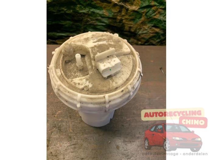 Gebruikte Benzinepomp Opel Corsa D 1.4 16V Twinport Prijs € 25,00 Margeregeling aangeboden door Autorecycling Chino B.V.