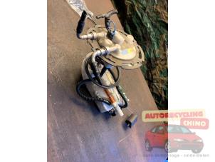 Gebruikte Benzinepomp Cadillac CTS I 3.6 V6 24V Prijs € 80,00 Margeregeling aangeboden door Autorecycling Chino B.V.