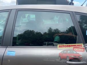 Gebruikte Deurruit 4Deurs links-achter Seat Altea (5P1) 2.0 FSI 16V Prijs € 40,00 Margeregeling aangeboden door Autorecycling Chino B.V.