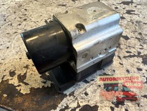 Gebruikte ABS Pomp Alfa Romeo 159 Sportwagon (939BX) 2.2 JTS 16V Prijs € 140,00 Margeregeling aangeboden door Autorecycling Chino B.V.