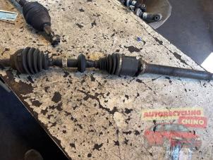 Gebruikte Cardanas rechts-voor (VWA) Alfa Romeo 159 Sportwagon (939BX) 2.2 JTS 16V Prijs € 150,00 Margeregeling aangeboden door Autorecycling Chino B.V.