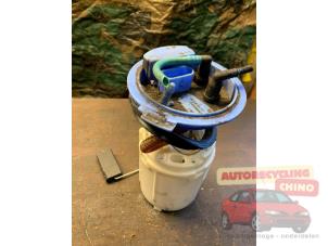 Gebruikte Benzinepomp Seat Altea (5P1) 2.0 FSI 16V Prijs € 35,00 Margeregeling aangeboden door Autorecycling Chino B.V.