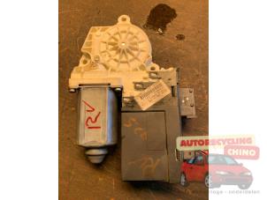 Gebruikte Motor electrisch raam Citroen C5 I Break (DE) 1.8 16V Prijs € 35,00 Margeregeling aangeboden door Autorecycling Chino B.V.