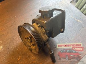 Gebruikte Stuurbekrachtiging Pomp Mercedes Sprinter 3,5t (906.63) 311 CDI 16V Prijs € 50,00 Margeregeling aangeboden door Autorecycling Chino B.V.