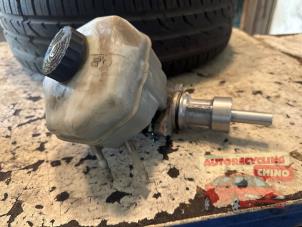 Gebruikte Hoofdremcilinder Mercedes Sprinter 3,5t (906.63) 311 CDI 16V Prijs € 45,00 Margeregeling aangeboden door Autorecycling Chino B.V.