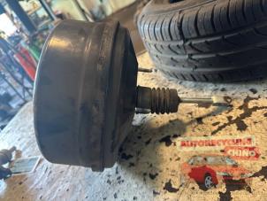 Gebruikte Rembol Mercedes Sprinter 3,5t (906.63) 311 CDI 16V Prijs € 75,00 Margeregeling aangeboden door Autorecycling Chino B.V.