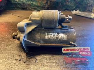 Gebruikte Startmotor Renault Twingo II (CN) 1.5 dCi 90 FAP Prijs € 30,00 Margeregeling aangeboden door Autorecycling Chino B.V.