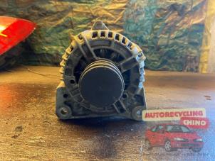 Gebruikte Dynamo Renault Twingo II (CN) 1.5 dCi 90 FAP Prijs € 35,00 Margeregeling aangeboden door Autorecycling Chino B.V.