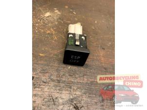 Gebruikte ESP Schakelaar Volkswagen Eos (1F7/F8) 1.4 TSI 16V BlueMotion Prijs € 10,00 Margeregeling aangeboden door Autorecycling Chino B.V.