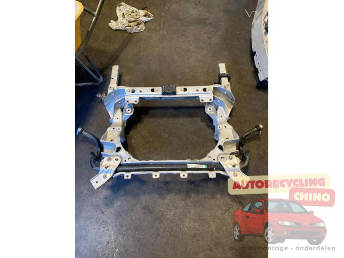 Gebruikte Subframe Mercedes GLC Coupé AMG (C253) 3.0 43 AMG V6 Turbo 4-Matic Prijs € 500,00 Margeregeling aangeboden door Autorecycling Chino B.V.
