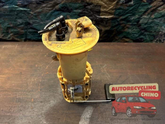 Gebruikte Tank element Pomp Volkswagen Crafter 2.5 TDI 30/32/35/46/50 Prijs € 80,00 Margeregeling aangeboden door Autorecycling Chino B.V.