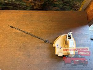 Gebruikte Deurslot Mechaniek 4Deurs links-voor Volkswagen Golf V (1K1) 1.4 TSI 122 16V Prijs € 35,00 Margeregeling aangeboden door Autorecycling Chino B.V.