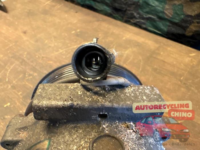 Aircopomp van een Alfa Romeo 156 (932) 1.8 Twin Spark 16V 2003