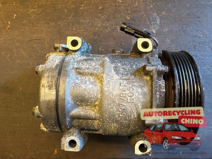 Aircopomp van een Alfa Romeo 156 (932) 1.8 Twin Spark 16V 2003