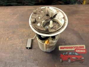 Gebruikte Benzinepomp Fiat Grande Punto (199) 1.4 16V Prijs € 34,50 Margeregeling aangeboden door Autorecycling Chino B.V.