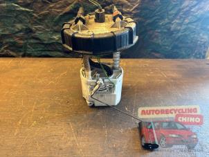 Gebruikte Tank element Pomp Ford Fiesta 5 (JD/JH) 1.4 TDCi Prijs € 33,50 Margeregeling aangeboden door Autorecycling Chino B.V.