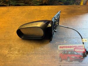 Gebruikte Spiegel Buiten links Volkswagen Fox (5Z) 1.2 Prijs € 34,95 Margeregeling aangeboden door Autorecycling Chino B.V.