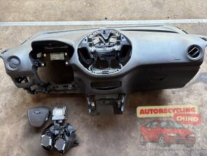 Gebruikte Airbag set + dashboard Ford Transit Courier 1.5 TDCi 75 Prijs € 995,00 Margeregeling aangeboden door Autorecycling Chino B.V.