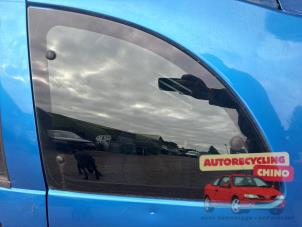 Gebruikte Ruit Extra 2Deurs links-achter Ford Ka I 1.3i Prijs € 30,00 Margeregeling aangeboden door Autorecycling Chino B.V.