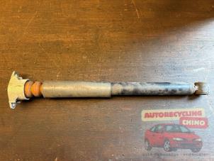 Gebruikte Schokdemper links-achter Ford Transit Courier 1.5 TDCi 75 Prijs € 35,00 Margeregeling aangeboden door Autorecycling Chino B.V.